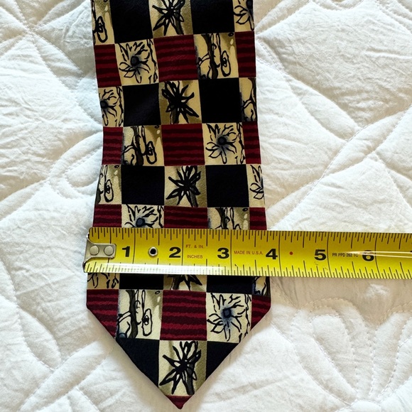 J. GARCIA Necktie Banyan Trees Collection Fourteen Red & Black 100% Silk - Picture 2 of 7